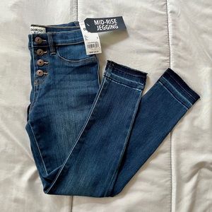 OshKosh Mid-rise Jeggings NEW